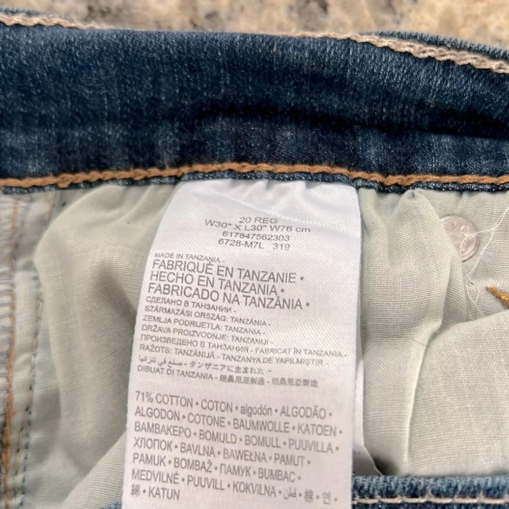 Levi’s 512 Dark Blue 5 Pocket Mid Rise Slim Taper Jeans Teen Size 20
